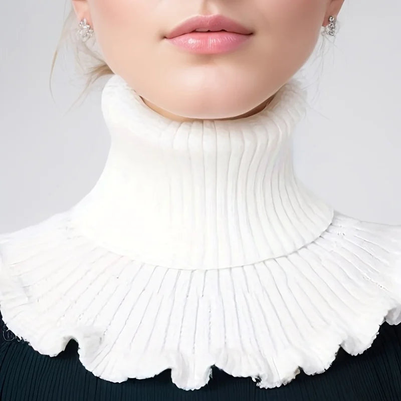 LAVERINE | Ruffled Knitted Neck Warmer